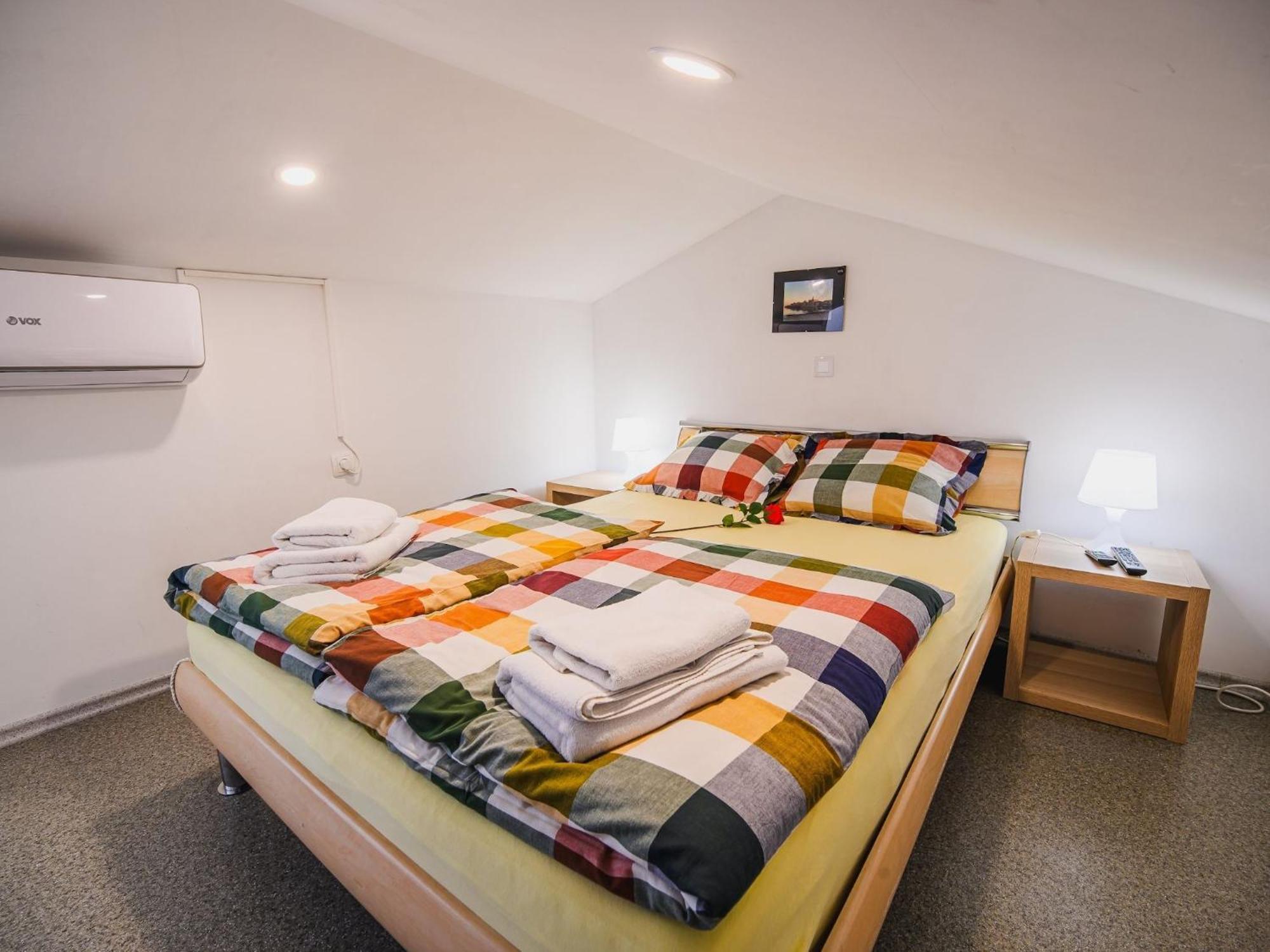 Sleek And Stylish With Sea View - Two Bedroom With Terrace Apartment Umag